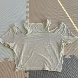Lululemon cut shoulder Women's Top